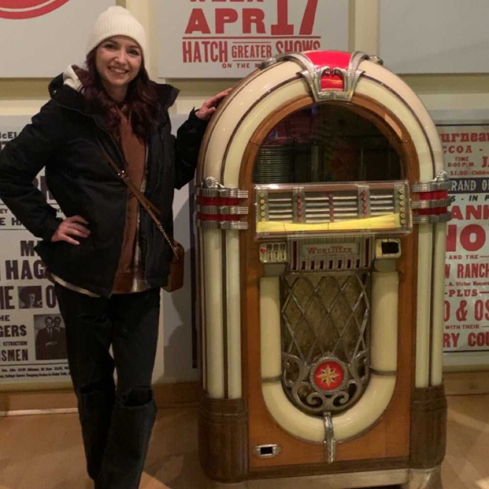 Meet your Posher, Nicole